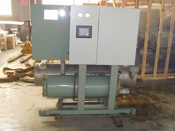 乌拉特后酒店中央空调不停机清洗方法介绍